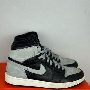 2009 Nike Air Jordan 1 Retro High Size 9 Rare!